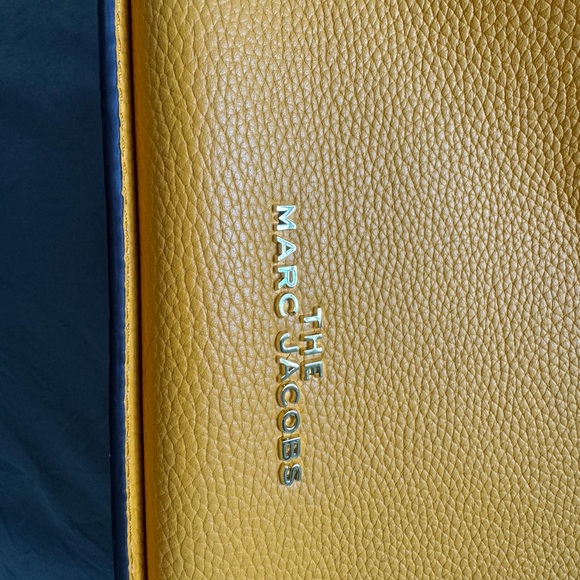 Yellow, Marc Jacob’s Director bag. Brand new, with duster bag - Picture 2 of 4